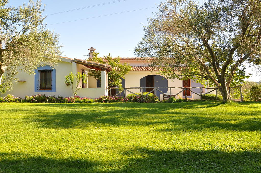 Agriturismo Guthiddai Oliena Exterior photo