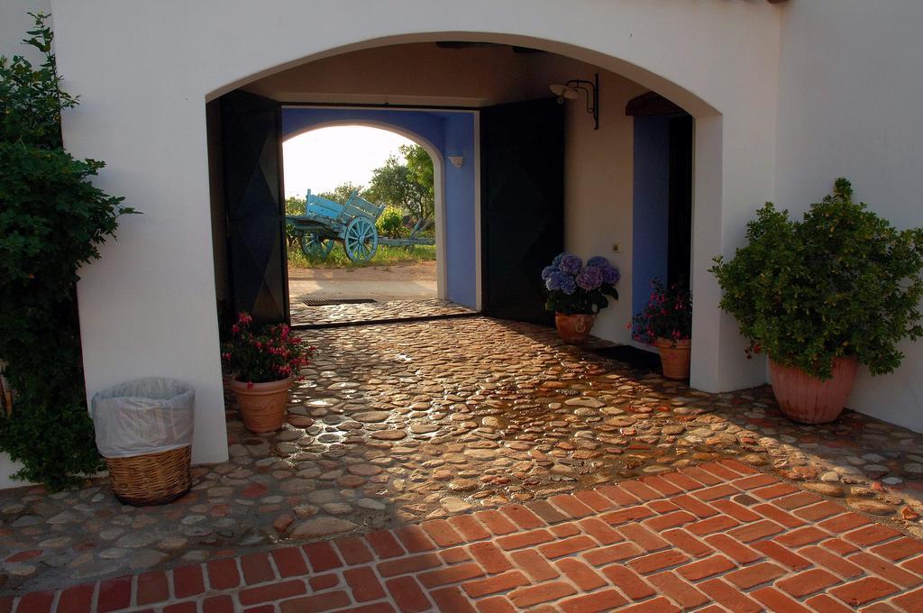Agriturismo Guthiddai Oliena Exterior photo