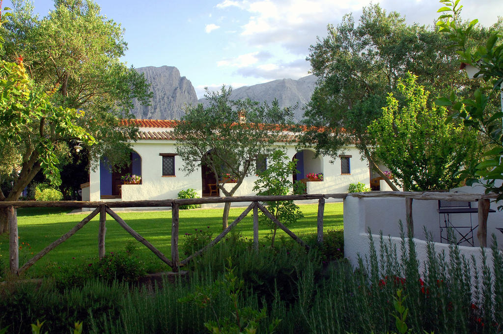 Agriturismo Guthiddai Oliena Exterior photo
